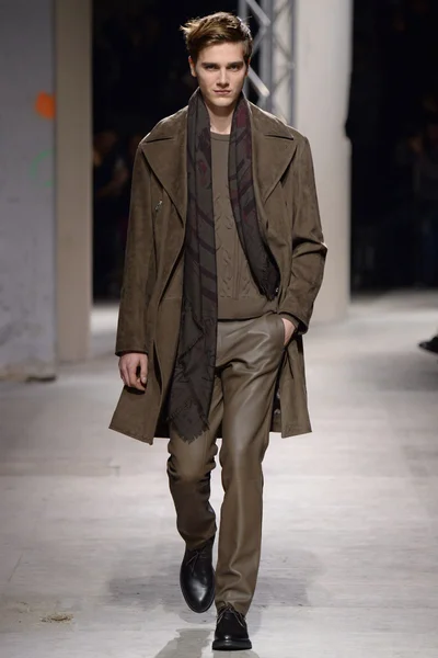 Look 20